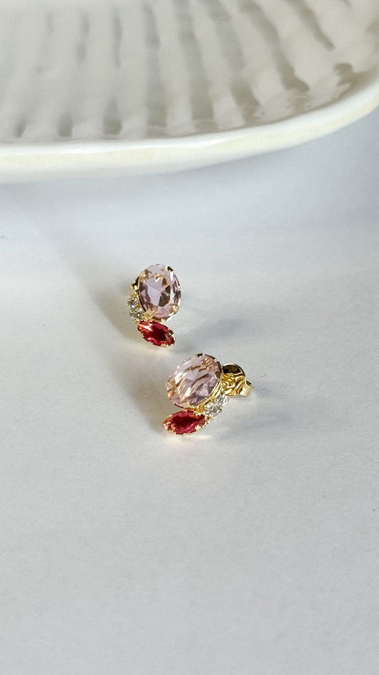 Brinco Dourado Oval Trio de Pedras