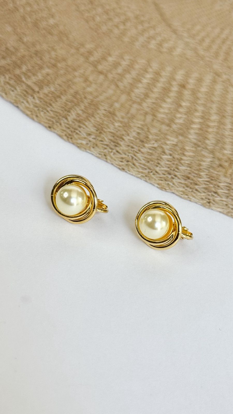 Brinco Dourado Vibrant Gold